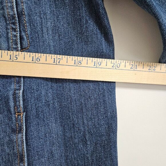 Fox Denim Jean Jacket Women’s Medium Blue Pockets Old Navy Nature Outdoor EUC - Picture 7 of 9